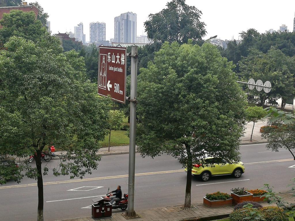 Peace Inn The Leshan Giant Buddha Branch Ngoại thất bức ảnh